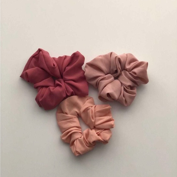 13 Hair Scrunchies - Picture 2 of 5